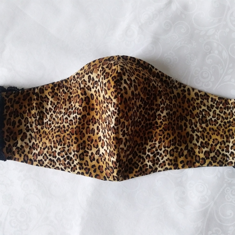 Leopard print face mask Olson style with pocket